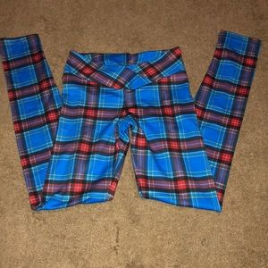Celestial Bodiez scrunch butt plaid leggings